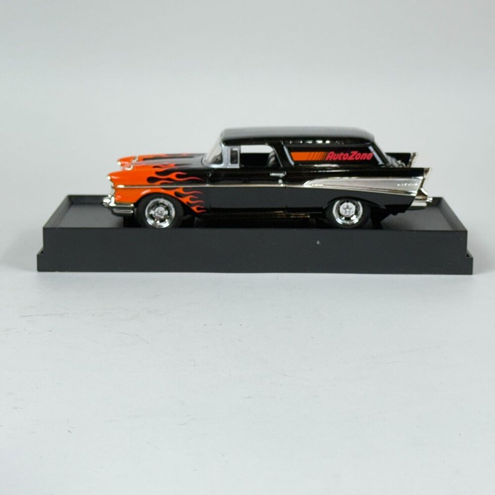 Vintage 2001 Quest Auto Zone 1/25 Diecast 1957 Chevrolet Nomad Wagon Coin Bank